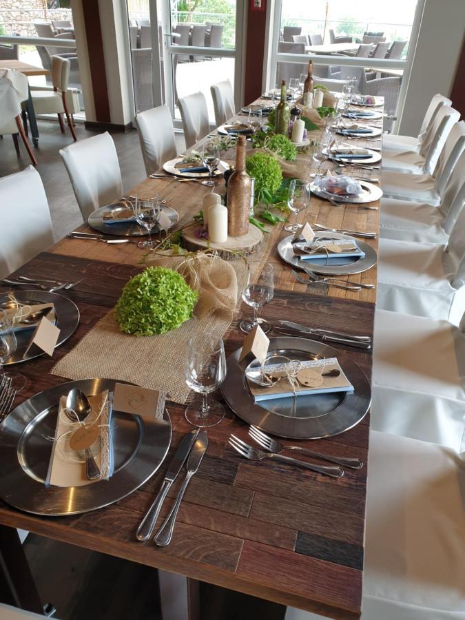 דרזדן Bergwirtschaft Wilder Mann Hotel Und Restaurant מראה חיצוני תמונה