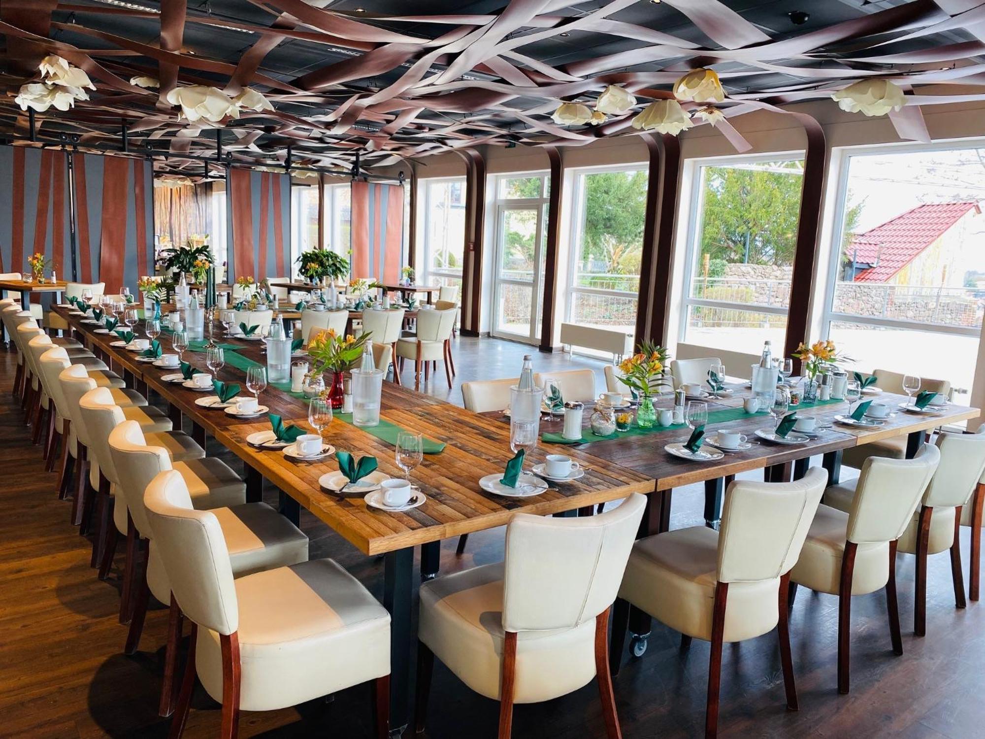 דרזדן Bergwirtschaft Wilder Mann Hotel Und Restaurant מראה חיצוני תמונה